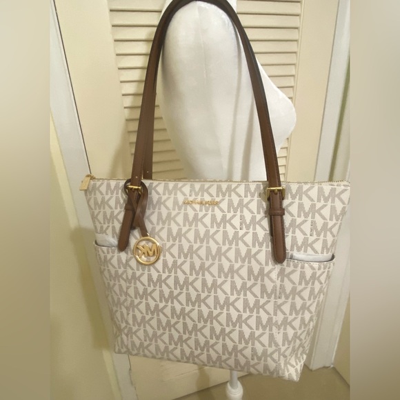 Michael Kors Handbags - MICHAEL KORS BAG